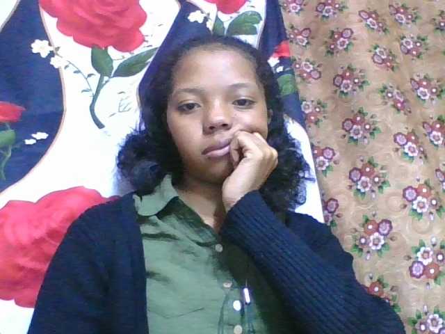 rosah1a live cam on BongaCams