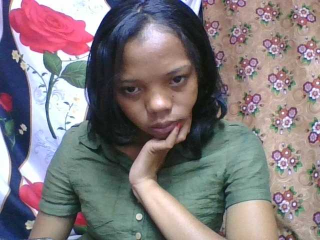 rosah1a live cam on BongaCams