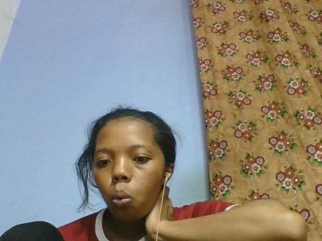 rosah1a live cam on BongaCams