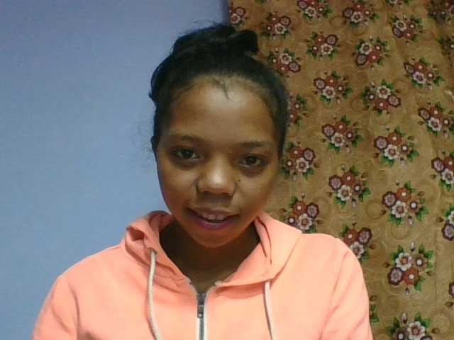 rosah1a live cam on BongaCams