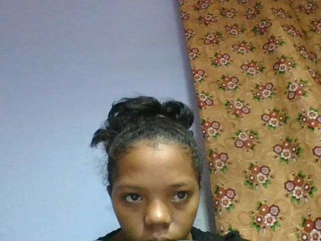 rosah1a live cam on BongaCams