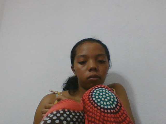 rosah1a live cam on BongaCams