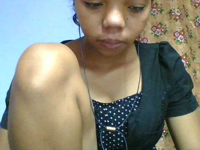 rosah1a live cam on BongaCams