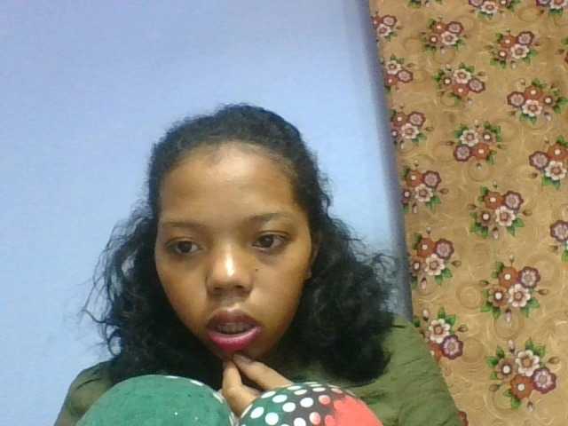 rosah1a live cam on BongaCams