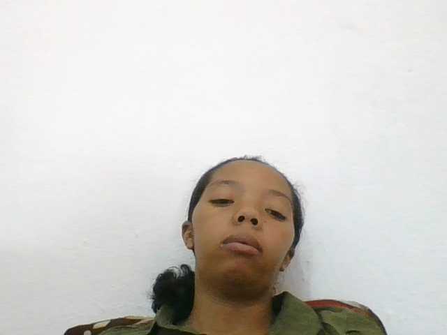 rosah1a live cam on BongaCams