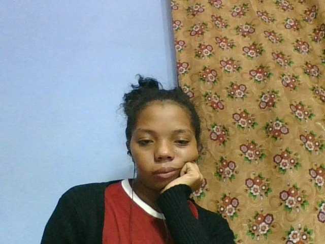 rosah1a live cam on BongaCams