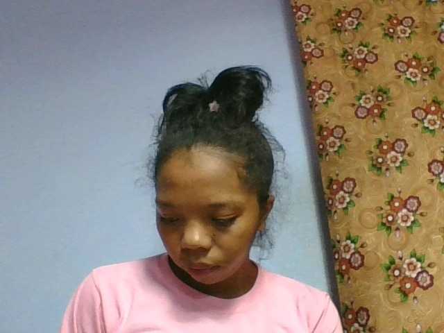 rosah1a live cam on BongaCams