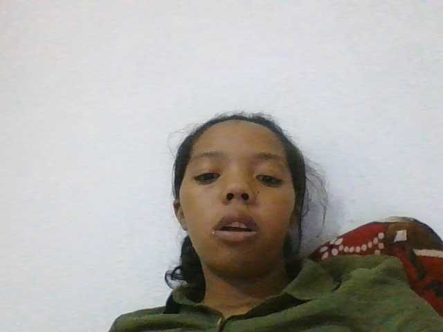 rosah1a live cam on BongaCams