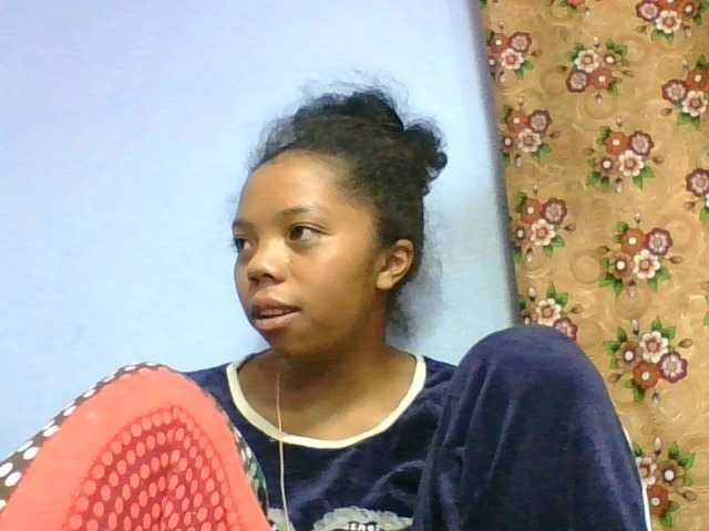 rosah1a live cam on BongaCams