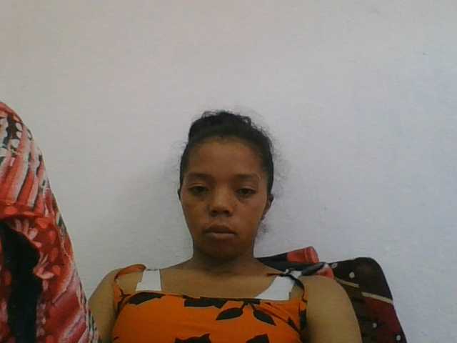 rosah1a live cam on BongaCams