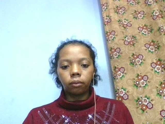 rosah1a live cam on BongaCams