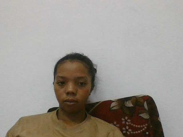 rosah1a live cam on BongaCams
