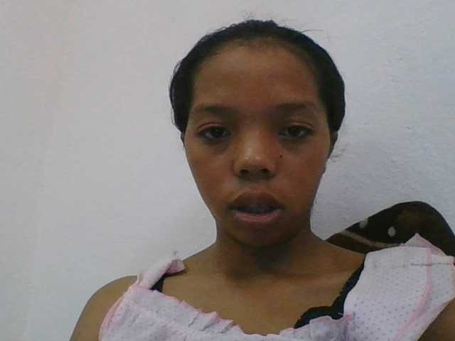 rosah1a live cam on BongaCams