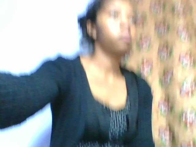 rosah1a live cam on BongaCams