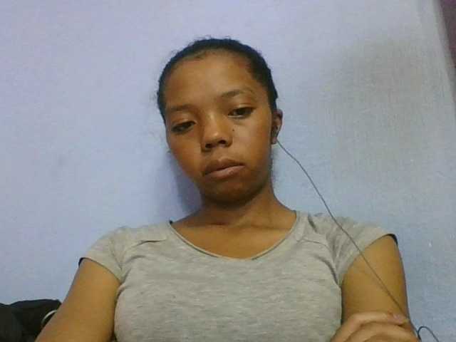 rosah1a live cam on BongaCams