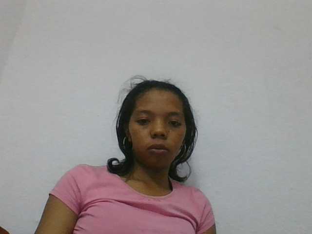 rosah1a live cam on BongaCams