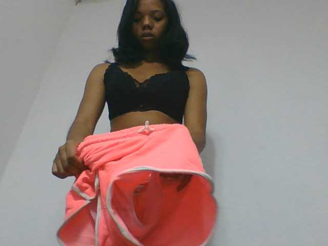 rosah1a live cam on BongaCams