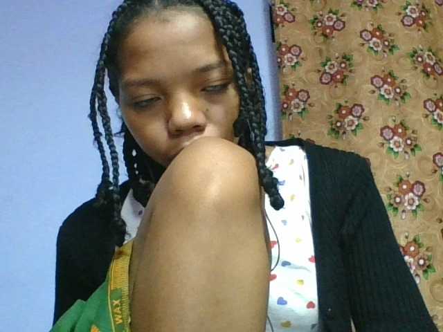 rosah1a live cam on BongaCams