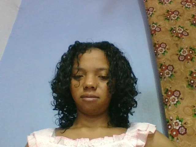 rosah1a live cam on BongaCams