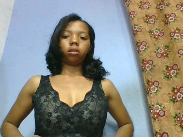 rosah1a live cam on BongaCams