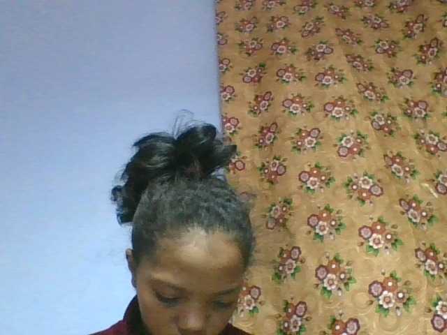 rosah1a live cam on BongaCams
