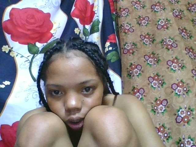 rosah1a live cam on BongaCams