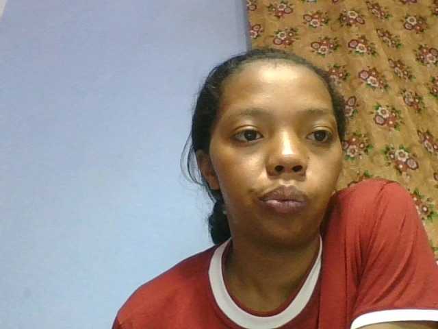 rosah1a live cam on BongaCams