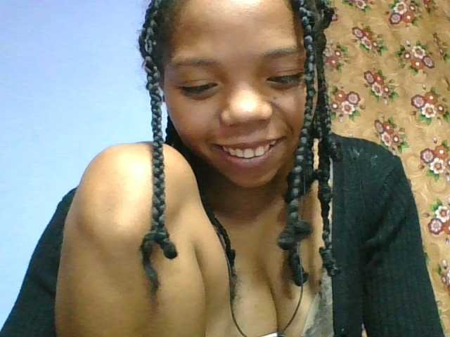 rosah1a live cam on BongaCams