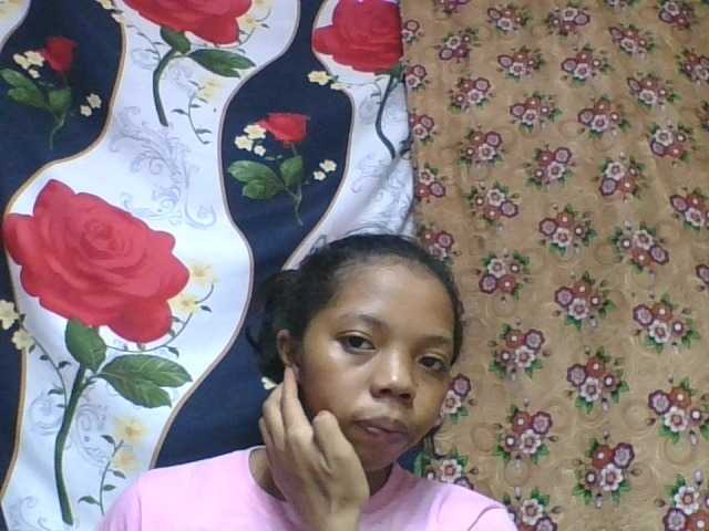 rosah1a live cam on BongaCams