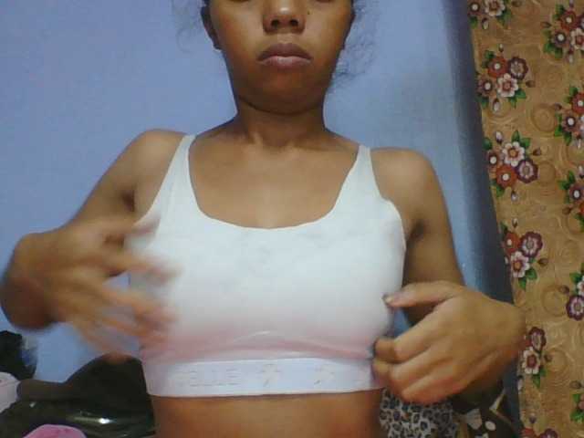 rosah1a live cam on BongaCams