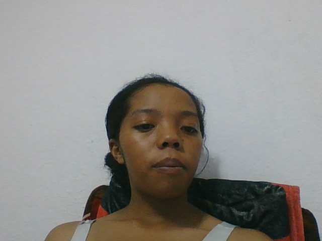 rosah1a live cam on BongaCams