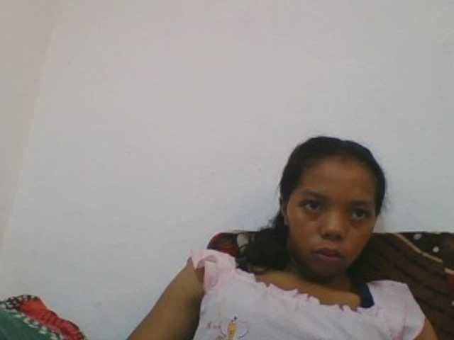 rosah1a live cam on BongaCams
