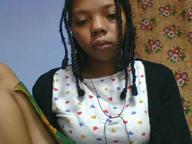 rosah1a live cam on BongaCams