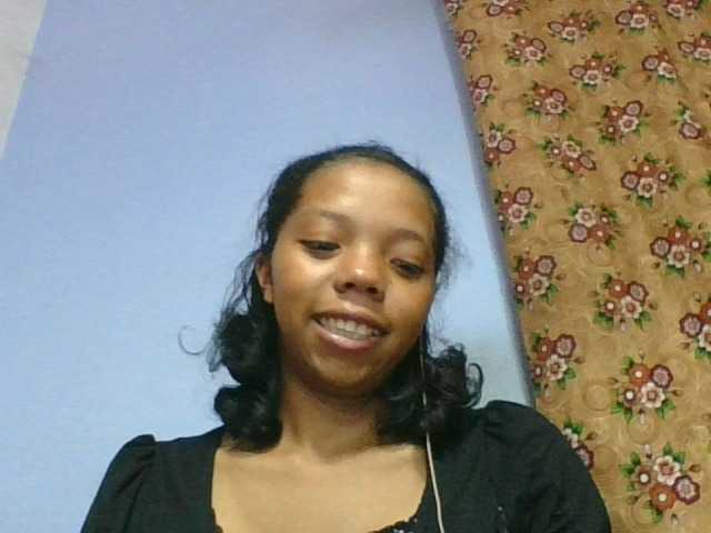 rosah1a live cam on BongaCams