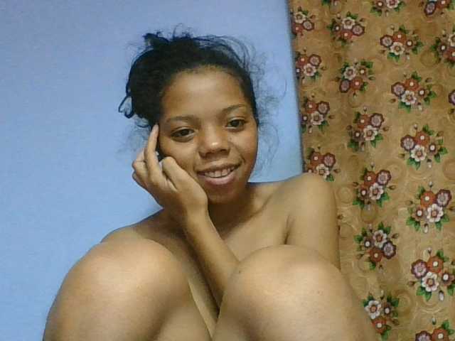 rosah1a live cam on BongaCams