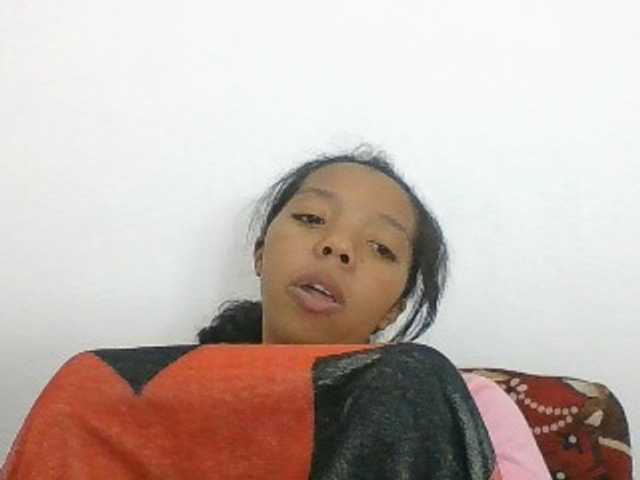 rosah1a live cam on BongaCams