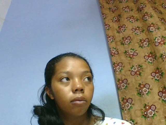 rosah1a live cam on BongaCams