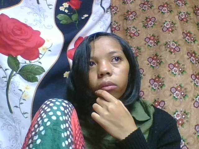 rosah1a live cam on BongaCams