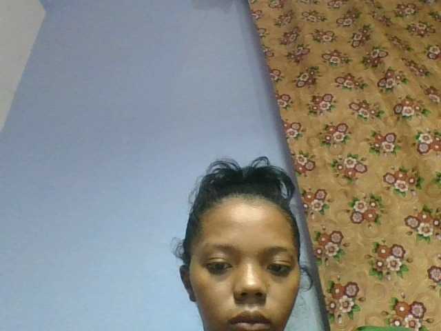 rosah1a live cam on BongaCams