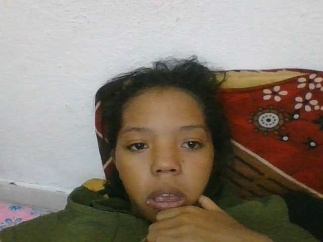 rosah1a live cam on BongaCams