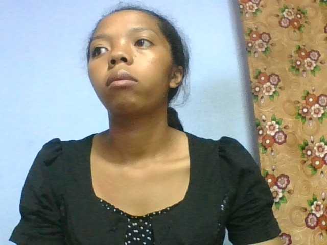 rosah1a live cam on BongaCams