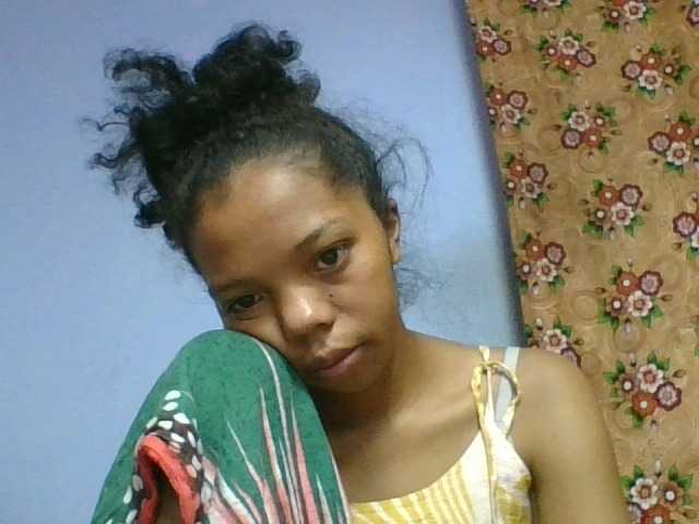 rosah1a live cam on BongaCams