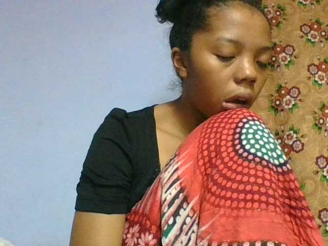 rosah1a live cam on BongaCams
