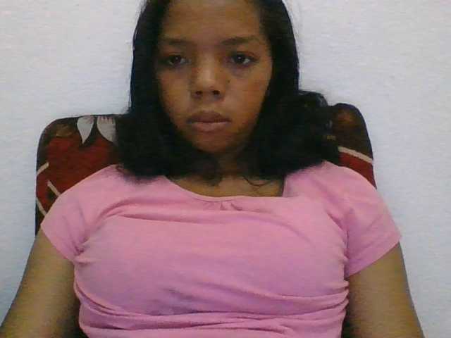 rosah1a live cam on BongaCams