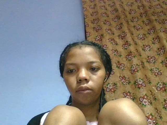 rosah1a live cam on BongaCams