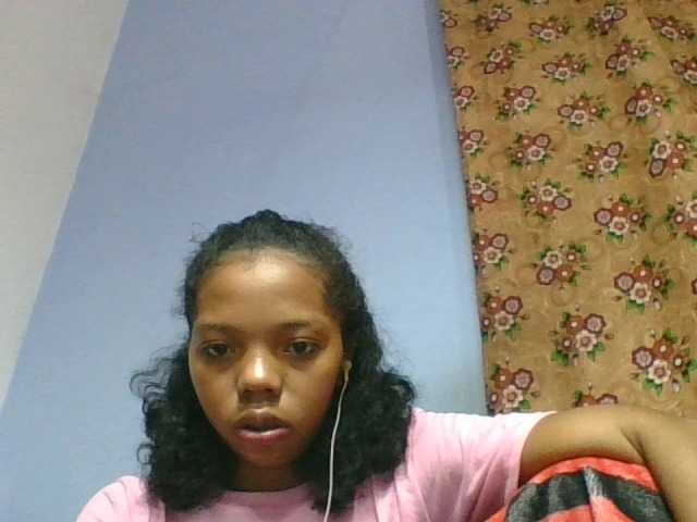 rosah1a live cam on BongaCams