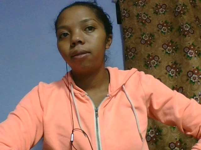 rosah1a live cam on BongaCams