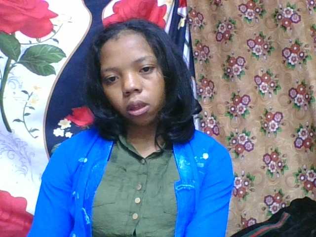 rosah1a live cam on BongaCams