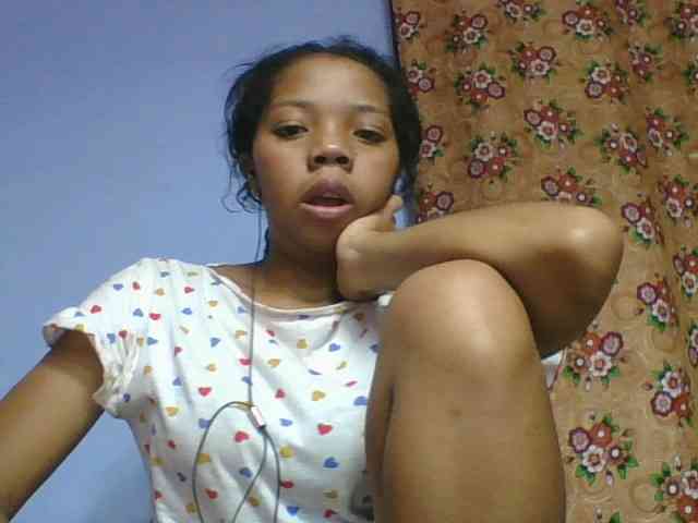 rosah1a Live Webcam on BongaCams