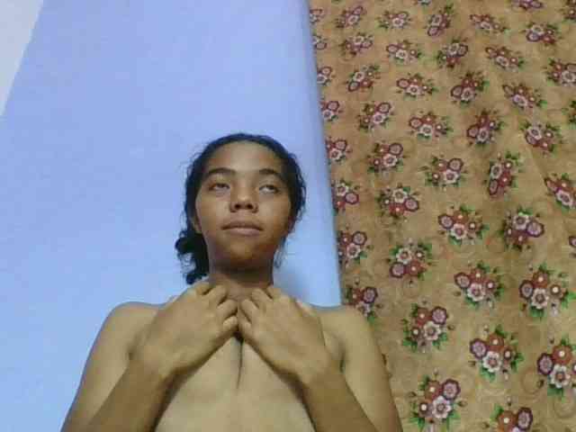 rosah1a Live Webcam on BongaCams